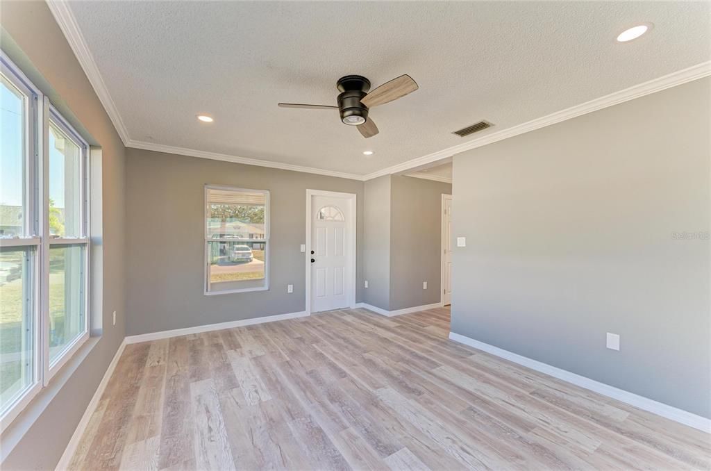 En Venta: $324,900 (2 camas, 2 baños, 1160 Pies cuadrados)