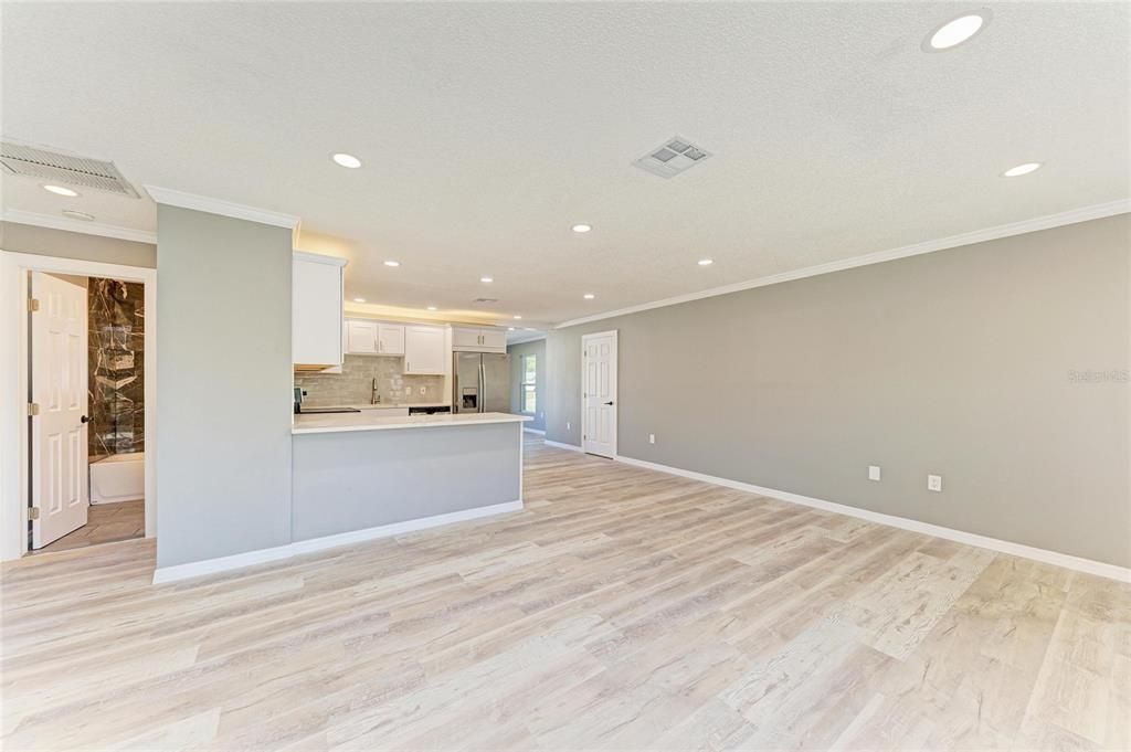 En Venta: $324,900 (2 camas, 2 baños, 1160 Pies cuadrados)