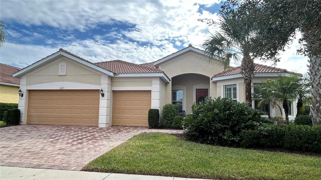 В аренду: $6,500 (3 спален, 3 ванн, 2489 Квадратных фут)