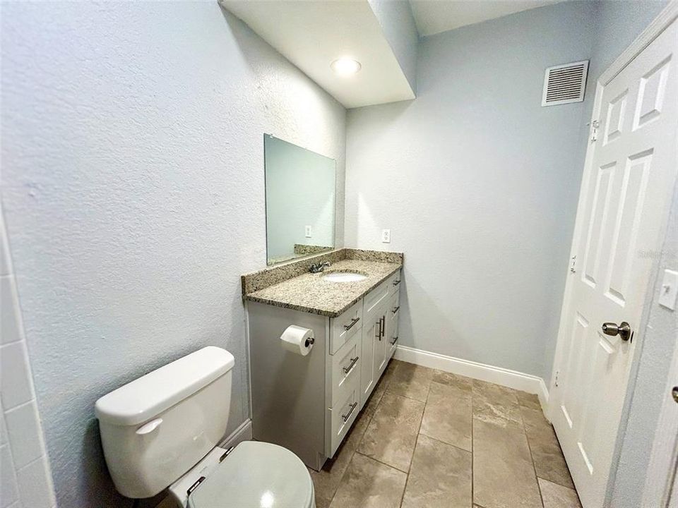 For Rent: $1,975 (2 beds, 2 baths, 1182 Square Feet)