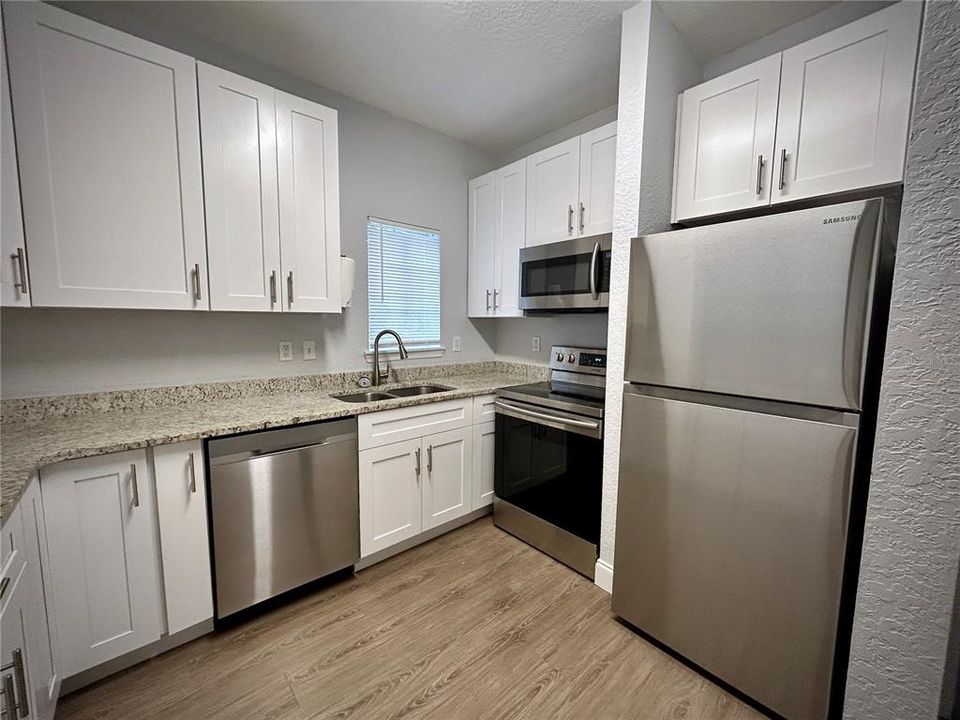 For Rent: $1,975 (2 beds, 2 baths, 1182 Square Feet)