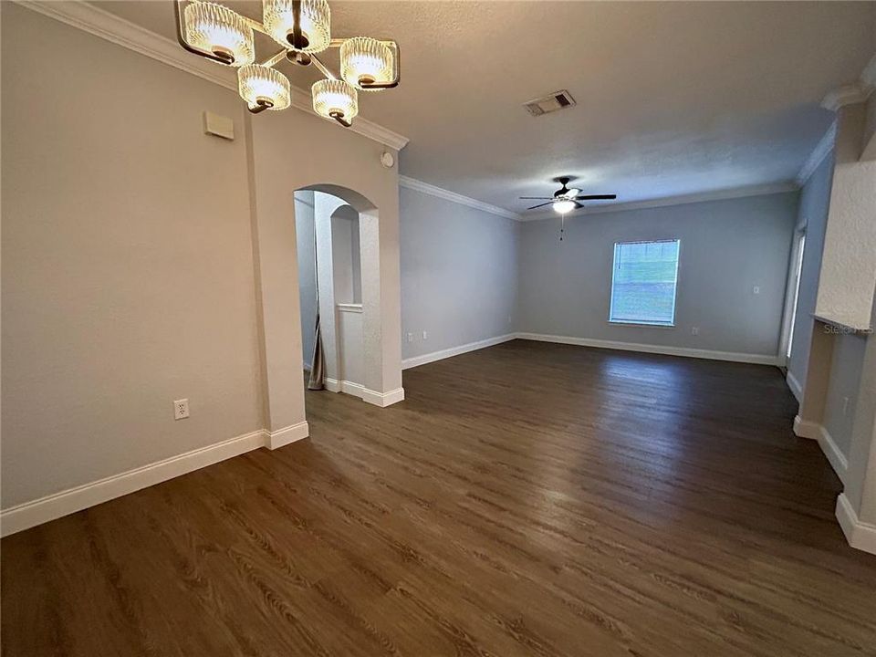 For Rent: $1,975 (2 beds, 2 baths, 1182 Square Feet)