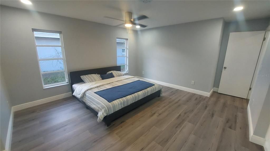 En Renta: $2,900 (3 camas, 2 baños, 2142 Pies cuadrados)