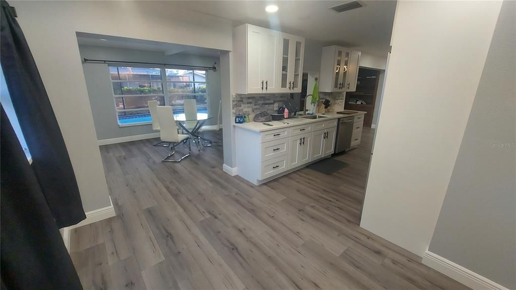 En Renta: $2,900 (3 camas, 2 baños, 2142 Pies cuadrados)