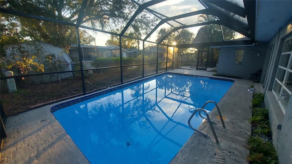 En Renta: $2,900 (3 camas, 2 baños, 2142 Pies cuadrados)