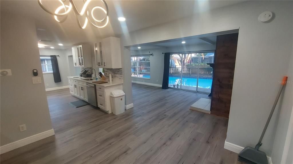 En Renta: $2,900 (3 camas, 2 baños, 2142 Pies cuadrados)