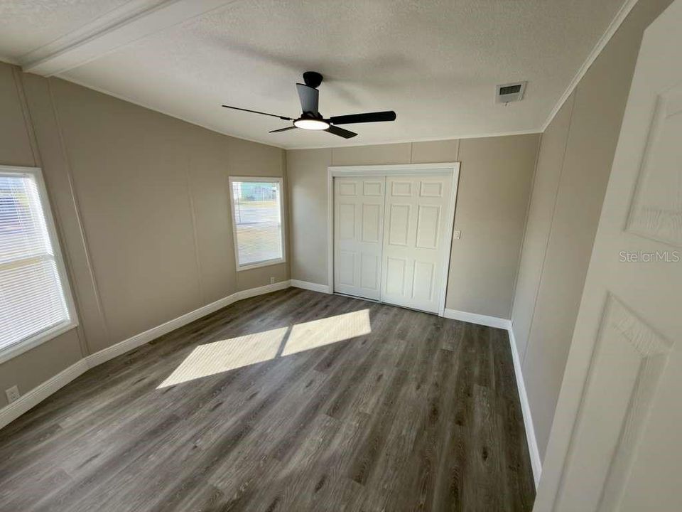 For Sale: $229,900 (2 beds, 2 baths, 1344 Square Feet)