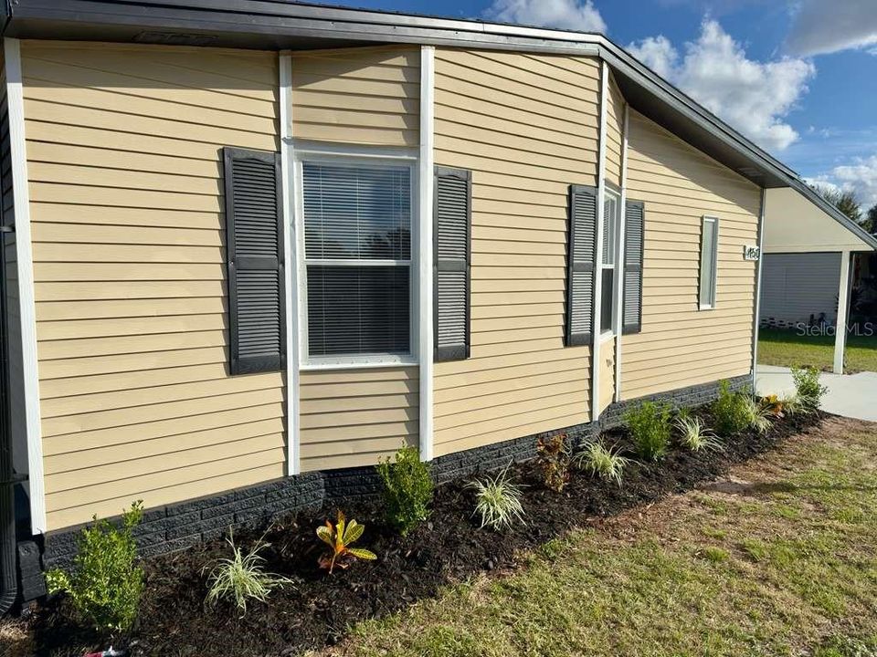 For Sale: $229,900 (2 beds, 2 baths, 1344 Square Feet)