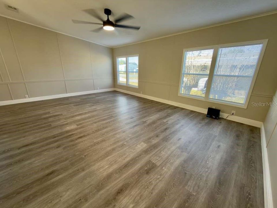 For Sale: $229,900 (2 beds, 2 baths, 1344 Square Feet)