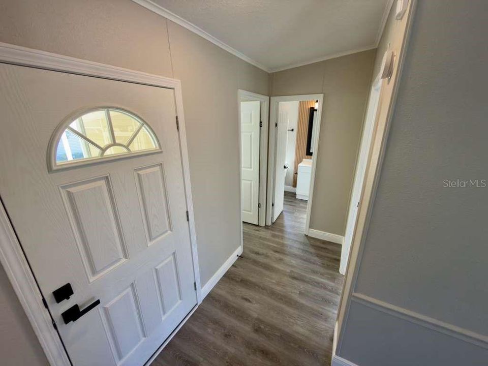 For Sale: $229,900 (2 beds, 2 baths, 1344 Square Feet)