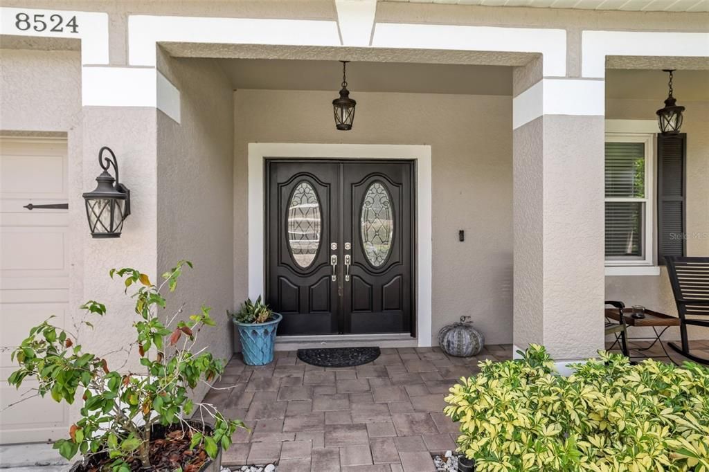 En Venta: $615,000 (4 camas, 2 baños, 2560 Pies cuadrados)