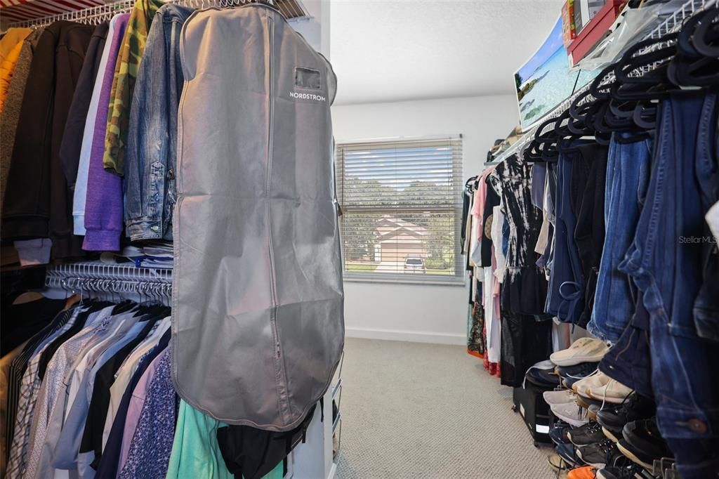 En Venta: $615,000 (4 camas, 2 baños, 2560 Pies cuadrados)