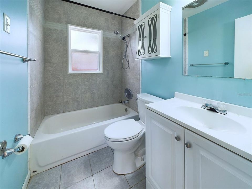 En Venta: $425,000 (4 camas, 2 baños, 1440 Pies cuadrados)