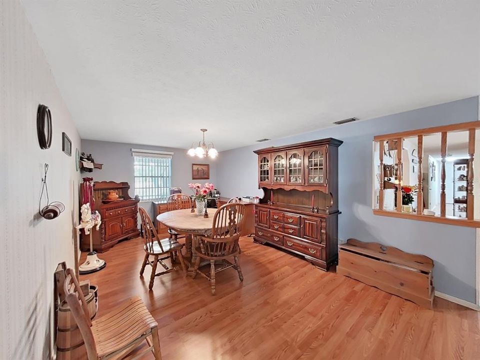 На продажу: $899,500 (5 спален, 3 ванн, 3638 Квадратных фут)