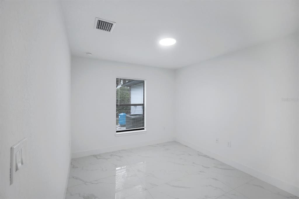 For Sale: $445,000 (4 beds, 3 baths, 2289 Square Feet)