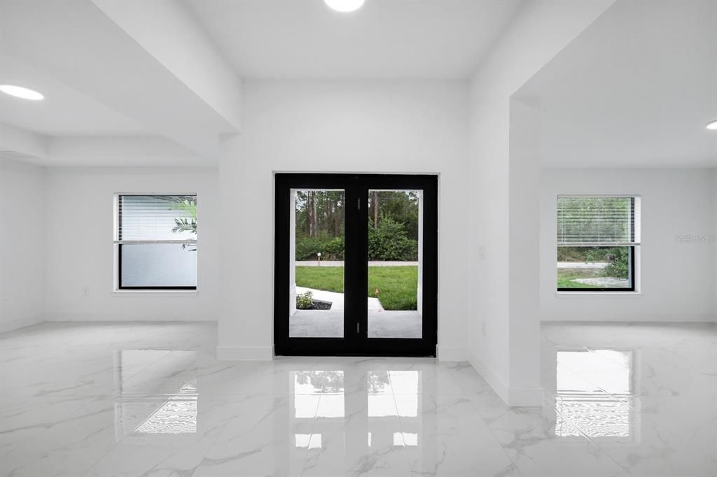 For Sale: $445,000 (4 beds, 3 baths, 2289 Square Feet)