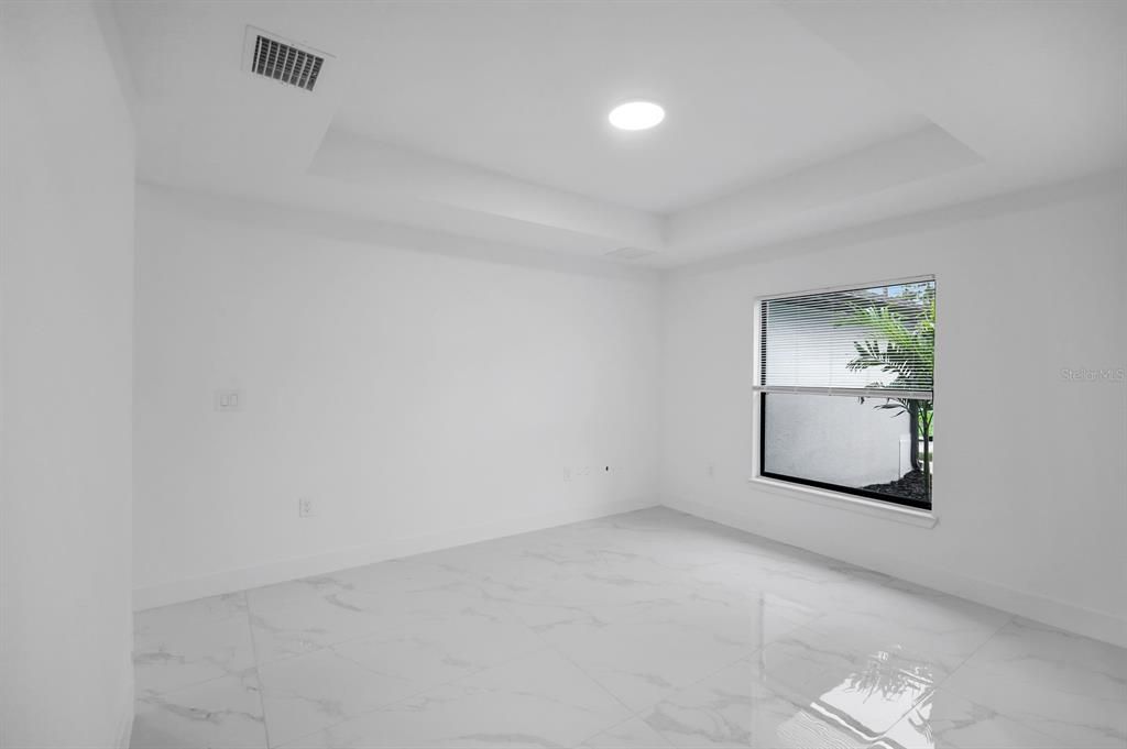 For Sale: $445,000 (4 beds, 3 baths, 2289 Square Feet)