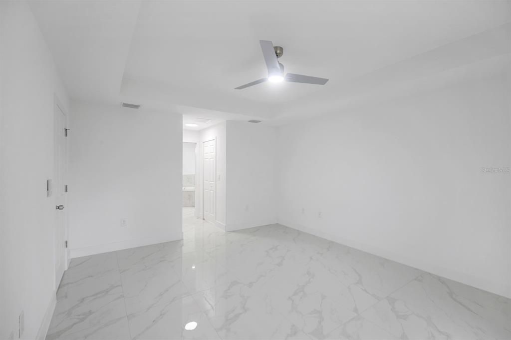 For Sale: $445,000 (4 beds, 3 baths, 2289 Square Feet)