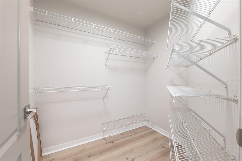 待售: $285,000 (2 贝兹, 2 浴室, 1311 平方英尺)