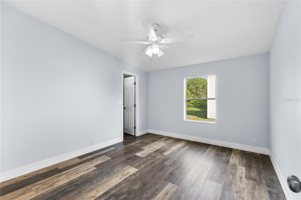 For Sale: $447,900 (3 beds, 2 baths, 1566 Square Feet)