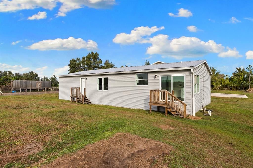 For Sale: $447,900 (3 beds, 2 baths, 1566 Square Feet)