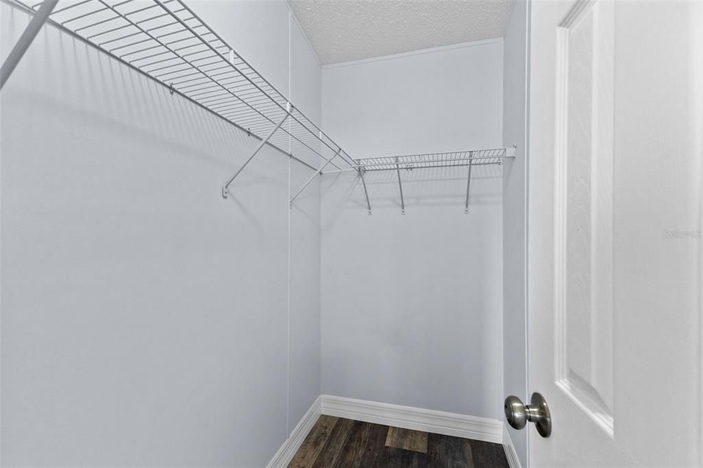 For Sale: $447,900 (3 beds, 2 baths, 1566 Square Feet)