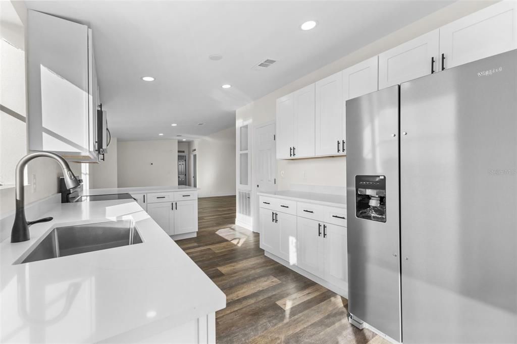 For Sale: $447,900 (3 beds, 2 baths, 1566 Square Feet)