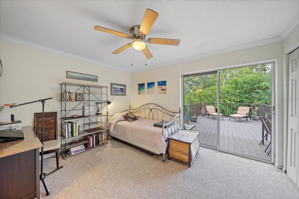 For Rent: $1,900 (2 beds, 2 baths, 1104 Square Feet)