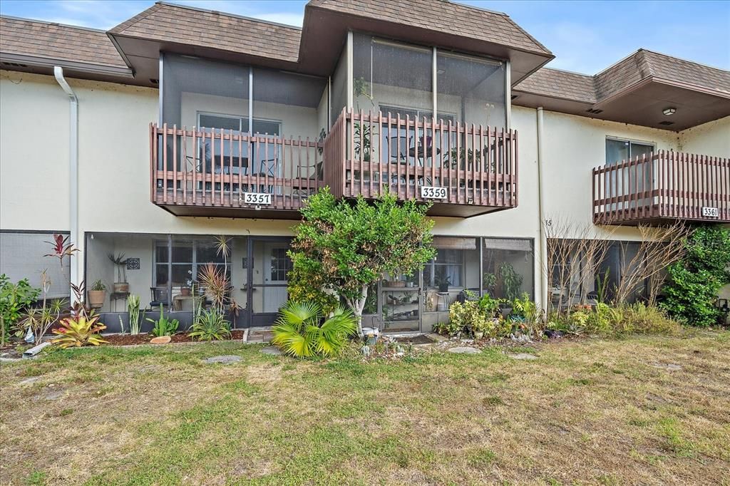 For Rent: $1,900 (2 beds, 2 baths, 1104 Square Feet)