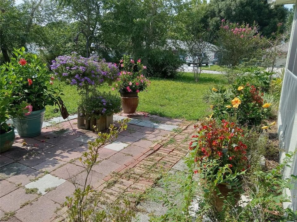 For Sale: $274,900 (3 beds, 2 baths, 1495 Square Feet)