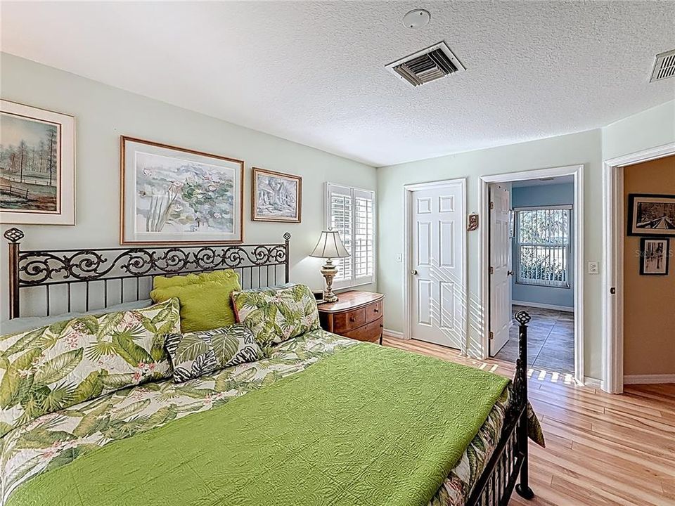 For Sale: $274,900 (3 beds, 2 baths, 1495 Square Feet)