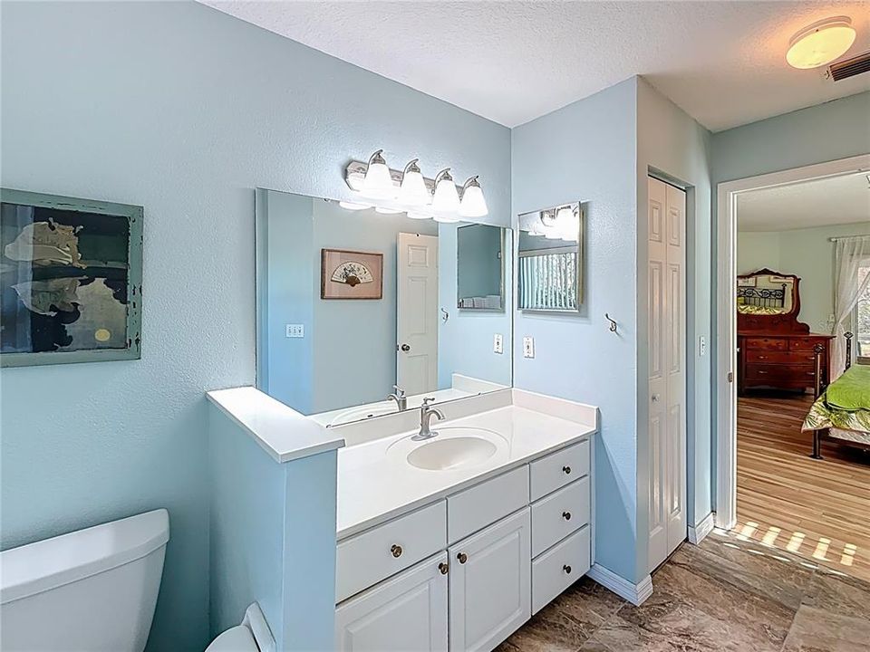 For Sale: $274,900 (3 beds, 2 baths, 1495 Square Feet)