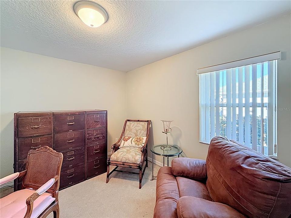 For Sale: $274,900 (3 beds, 2 baths, 1495 Square Feet)