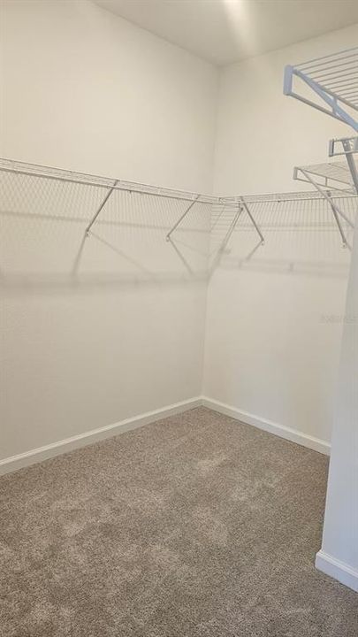 For Rent: $2,000 (3 beds, 2 baths, 1360 Square Feet)