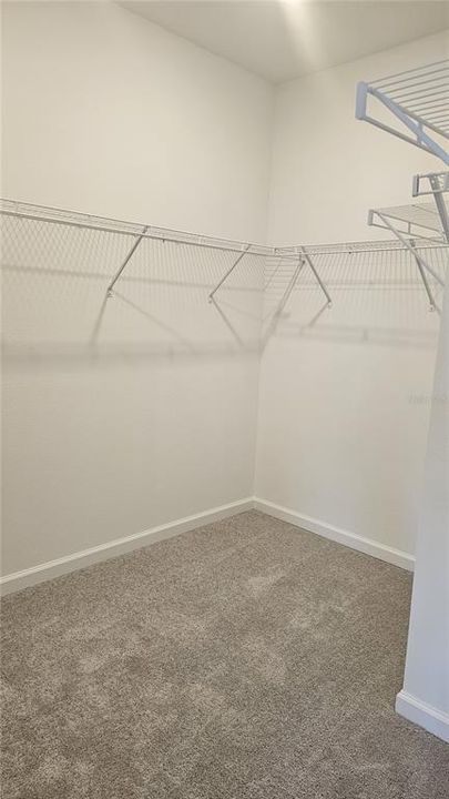 For Rent: $2,000 (3 beds, 2 baths, 1360 Square Feet)