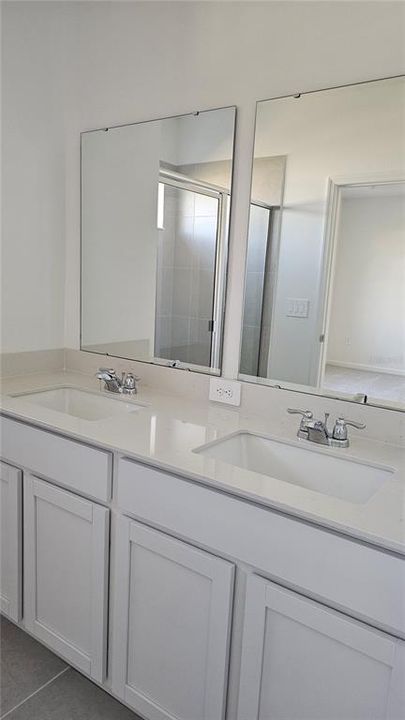 For Rent: $2,000 (3 beds, 2 baths, 1360 Square Feet)