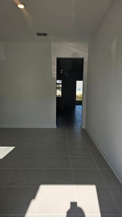 For Rent: $2,000 (3 beds, 2 baths, 1360 Square Feet)