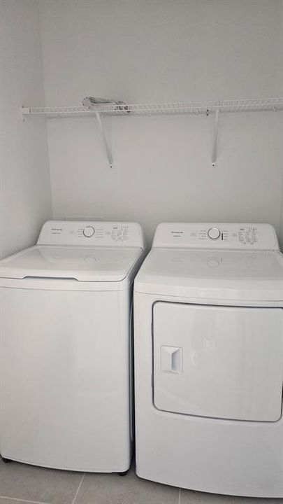 For Rent: $2,000 (3 beds, 2 baths, 1360 Square Feet)