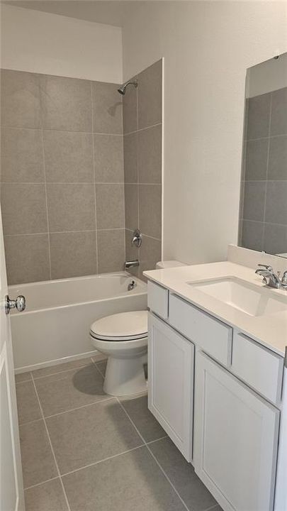 For Rent: $2,000 (3 beds, 2 baths, 1360 Square Feet)