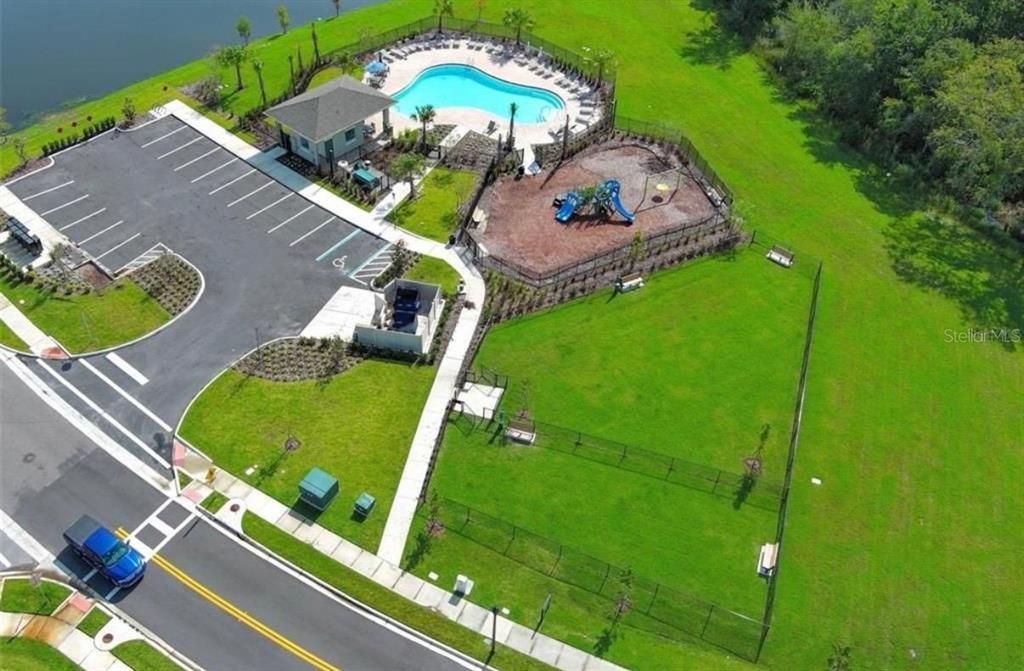 For Rent: $2,000 (3 beds, 2 baths, 1360 Square Feet)