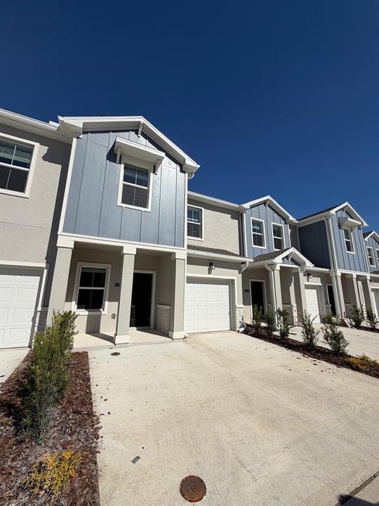 For Rent: $2,000 (3 beds, 2 baths, 1360 Square Feet)