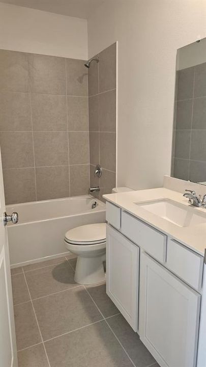 For Rent: $2,000 (3 beds, 2 baths, 1360 Square Feet)