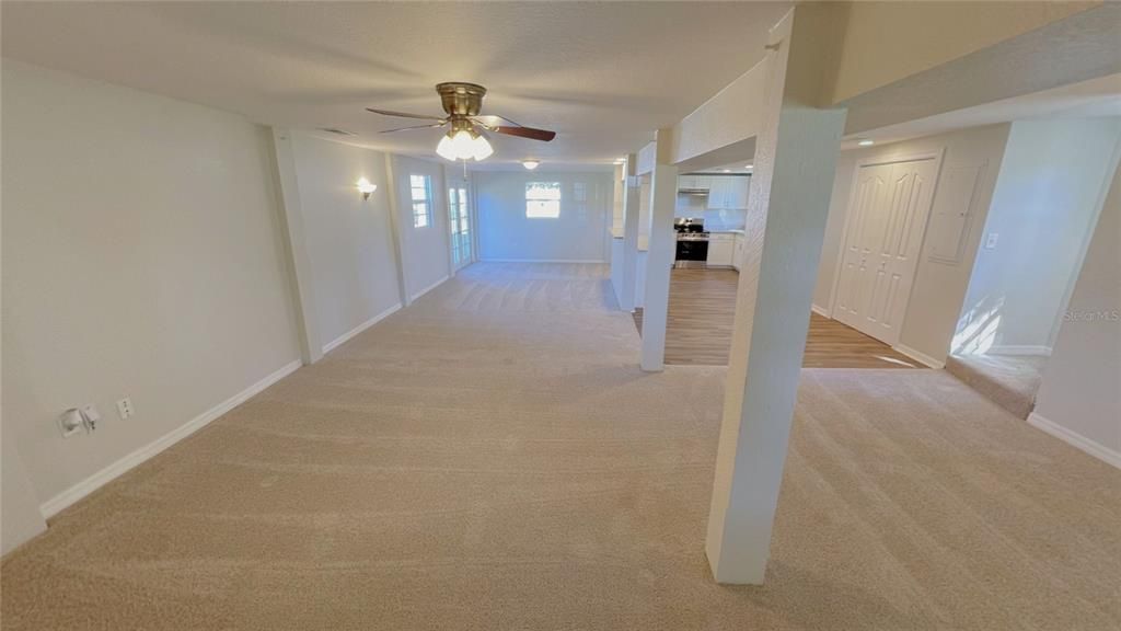 待售: $255,000 (3 贝兹, 2 浴室, 1824 平方英尺)