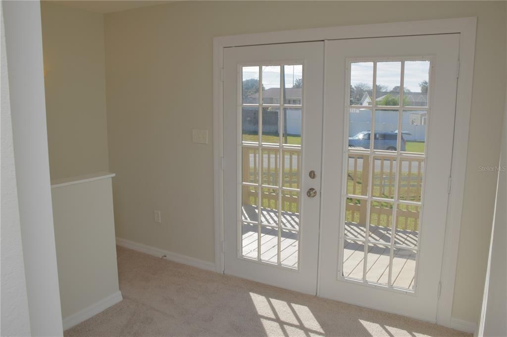 待售: $255,000 (3 贝兹, 2 浴室, 1824 平方英尺)