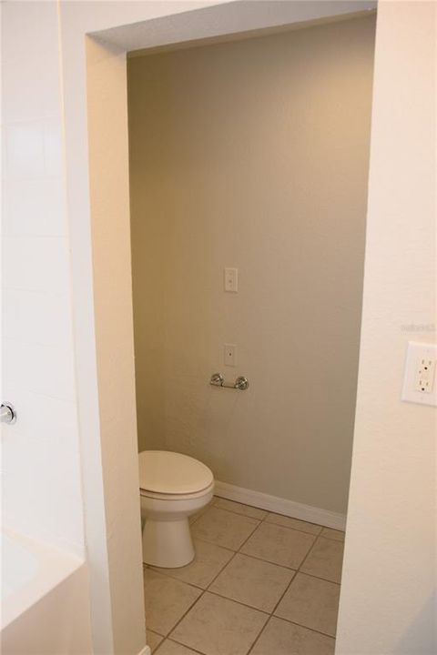 待售: $255,000 (3 贝兹, 2 浴室, 1824 平方英尺)