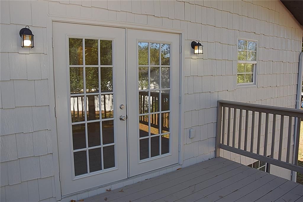 待售: $255,000 (3 贝兹, 2 浴室, 1824 平方英尺)