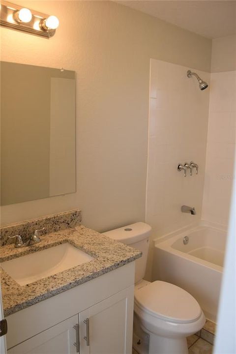 待售: $255,000 (3 贝兹, 2 浴室, 1824 平方英尺)