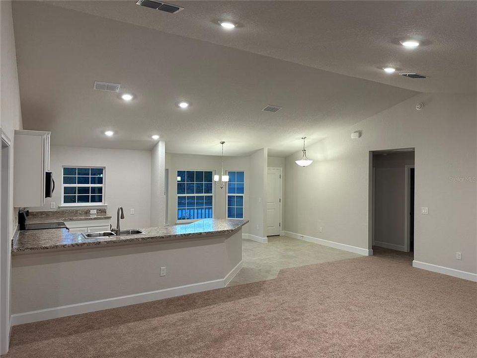 For Sale: $312,250 (3 beds, 2 baths, 1540 Square Feet)