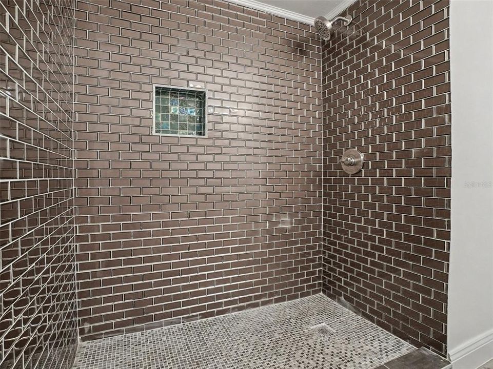 На продажу: $409,000 (3 спален, 2 ванн, 2032 Квадратных фут)