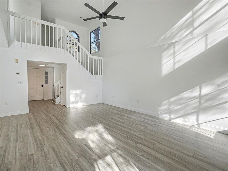 На продажу: $409,000 (3 спален, 2 ванн, 2032 Квадратных фут)